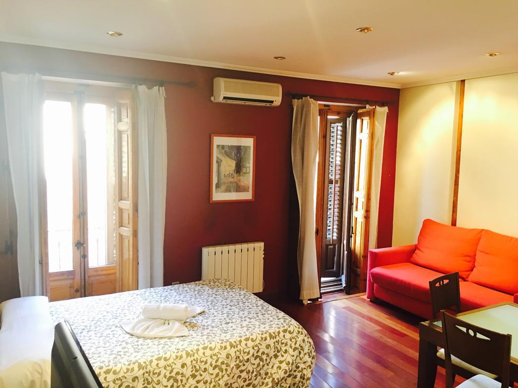 Apartamentos Good Stay Prado มาดริด ภายนอก รูปภาพ
