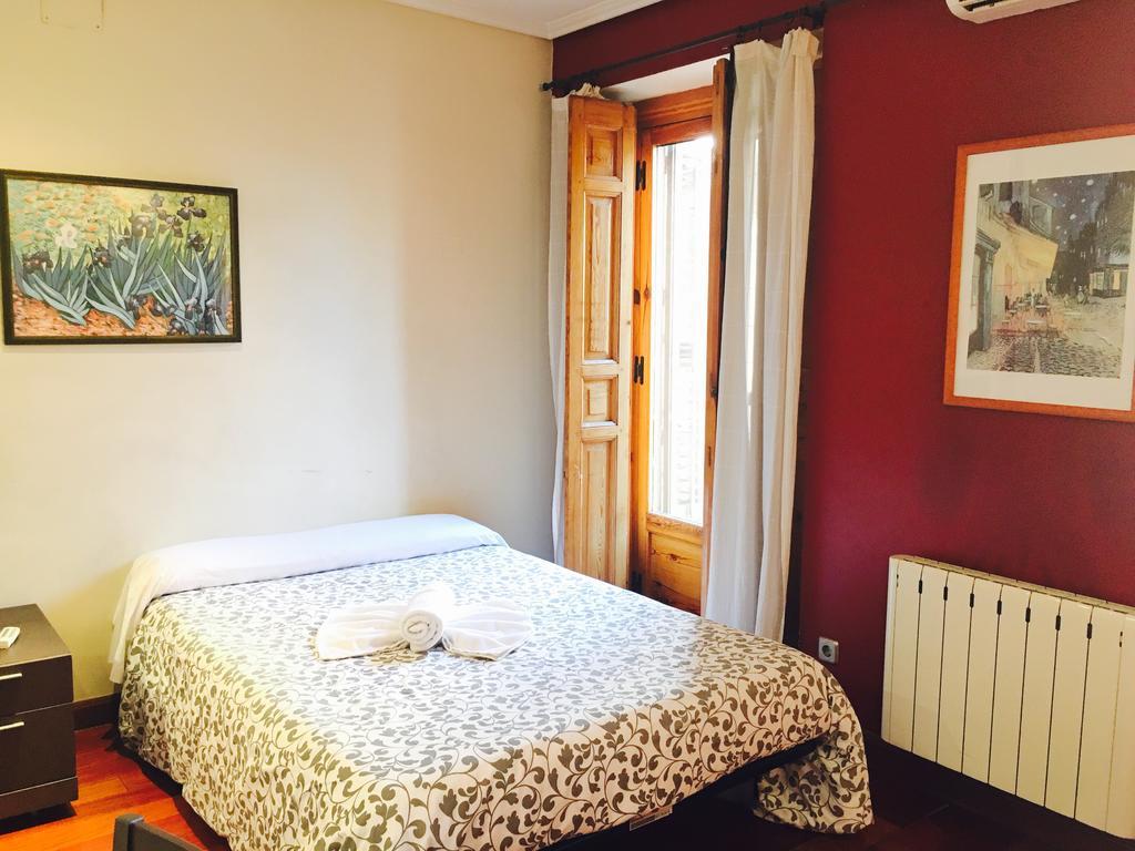 Apartamentos Good Stay Prado มาดริด ภายนอก รูปภาพ